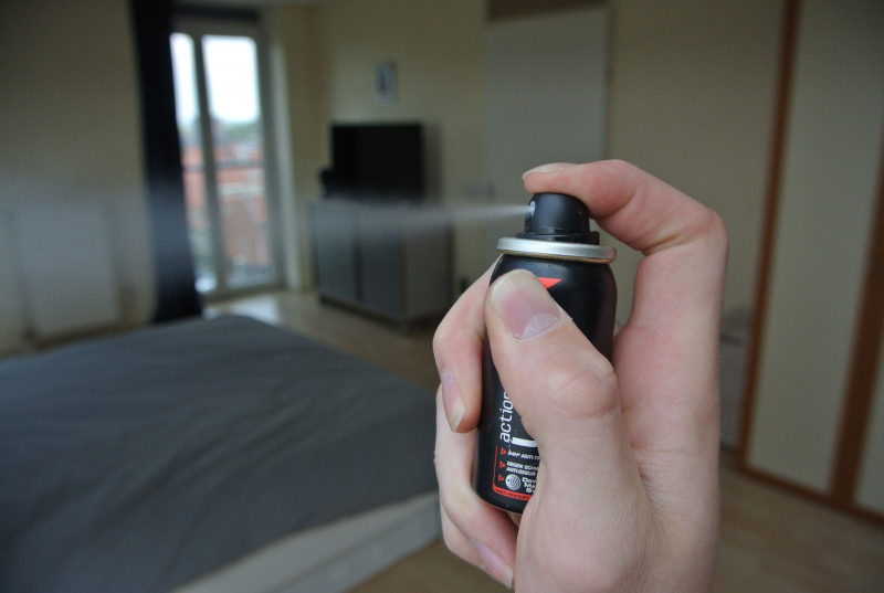 Deodorant spray download free stereo sound effect