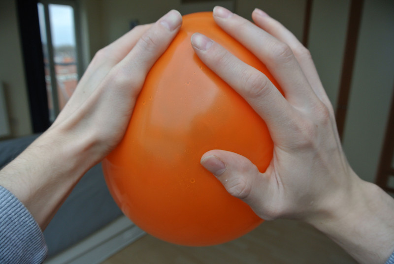 Balloon rubbing with hands download free stereo sound effect